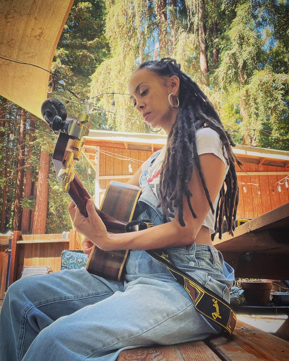 DenverReggae's tweet photo. .@NattaliRize in Colorado!

10/16: Dolores River Brewery
10/17: Telluride - The Alibi
10/18: Idaho Springs - outside The Vintage Moose

FREE! https://t.co/WjjzmsbqqS

#nattalirize #dolores #telluride #idahosprings https://t.co/Z3Aisdv53n