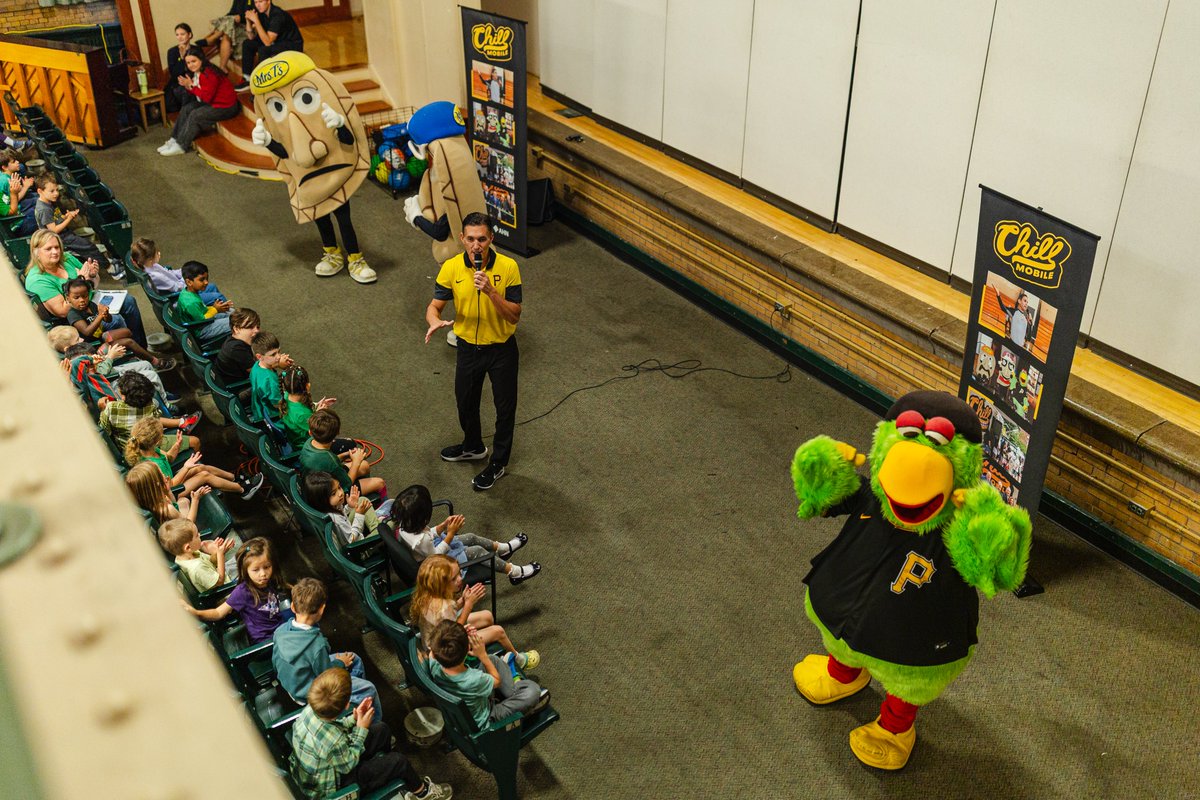 Pirates tweet picture