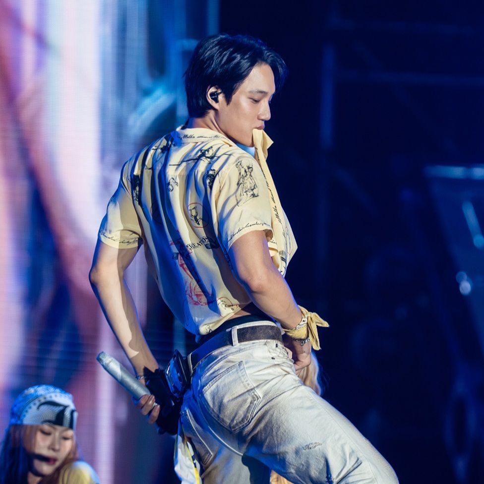 STILLN0IR's tweet photo. @coldelysian Non-existent—then what's this? Don't lie or I will kokobop that butt. https://t.co/P7bxPppQB3