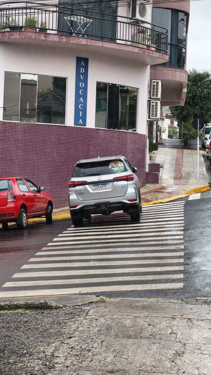 guipofer's tweet photo. Piadas prontas https://t.co/d2cxyCnnLA