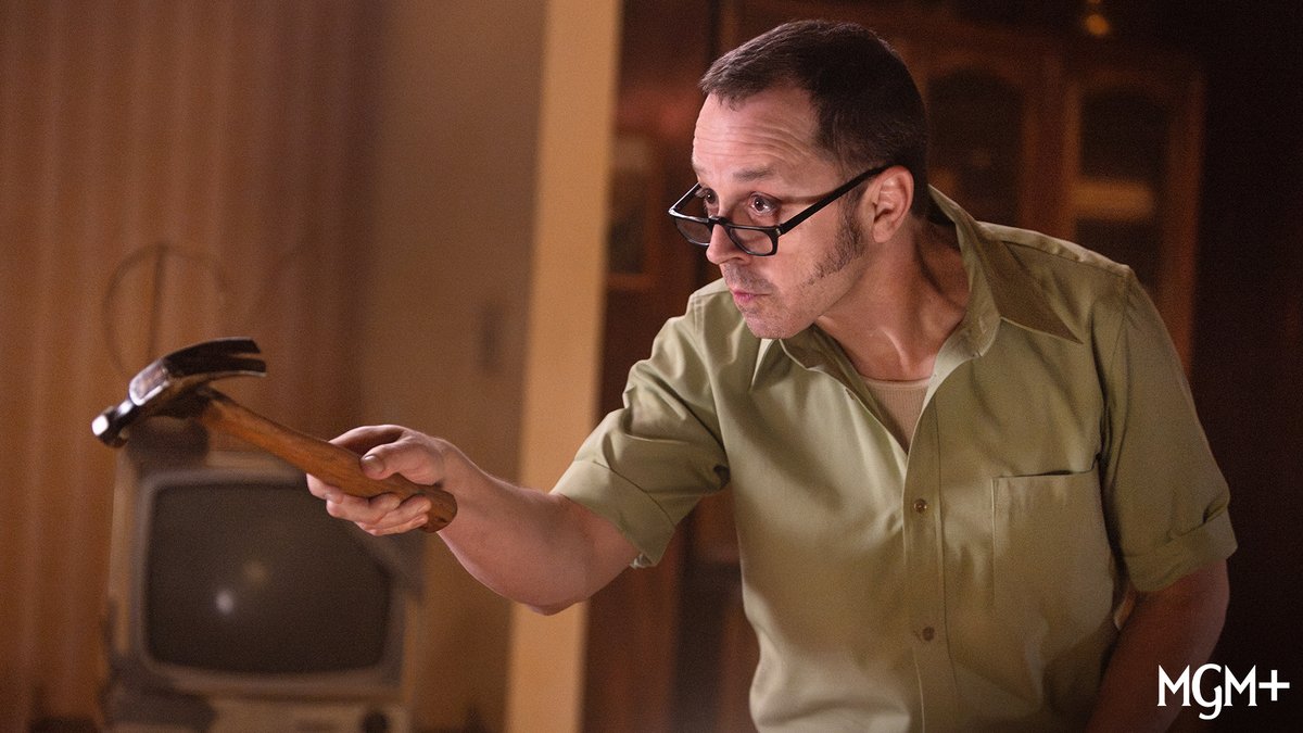 ShawnRyanTV's tweet photo. The verdict is in! Don't miss an all new episode of #AmericanHostage starring Jon Hamm and Giovanni Ribisi on @mgmplus. The first five eps are available now. https://t.co/3oJneryLLI