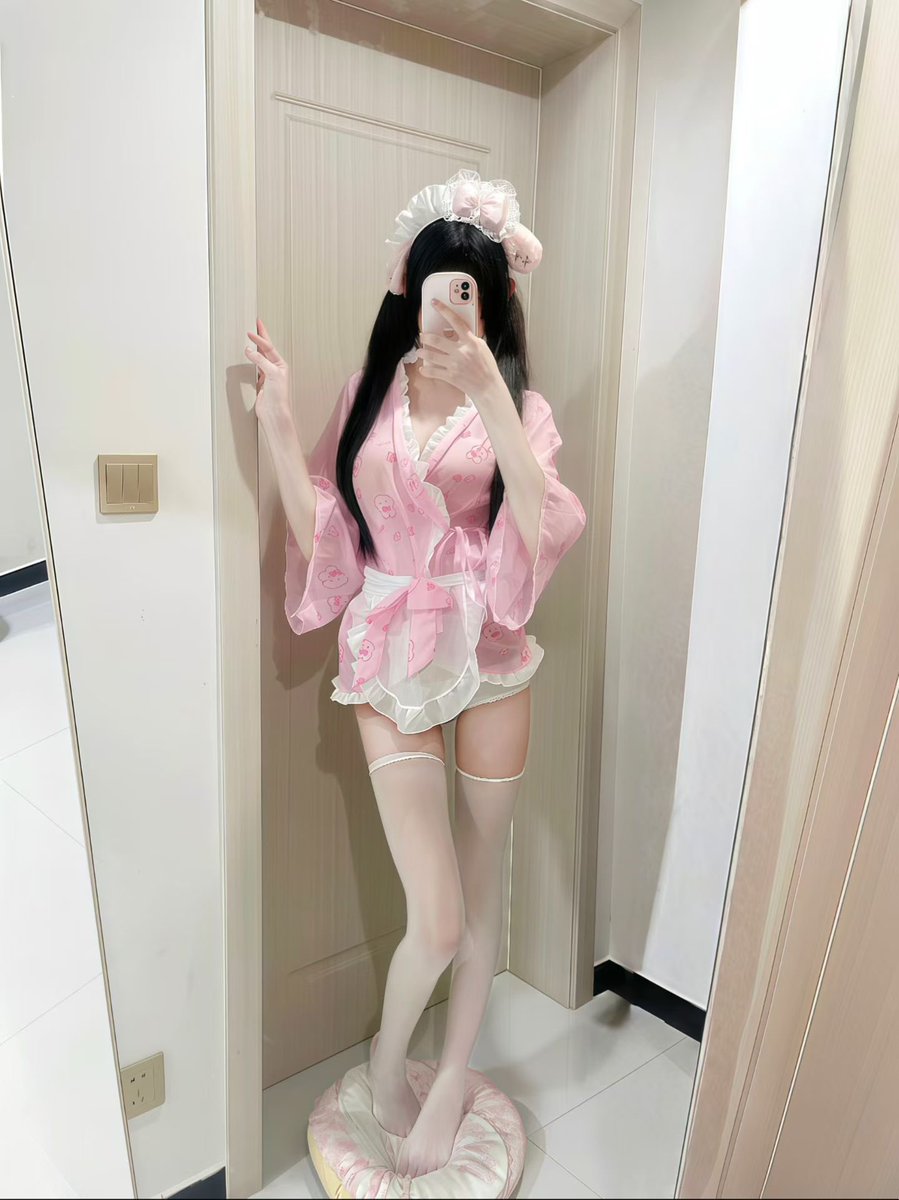 Enlinin's tweet photo. 感觉自己是推最好看的🚪姐 https://t.co/wPDjuw9ctA