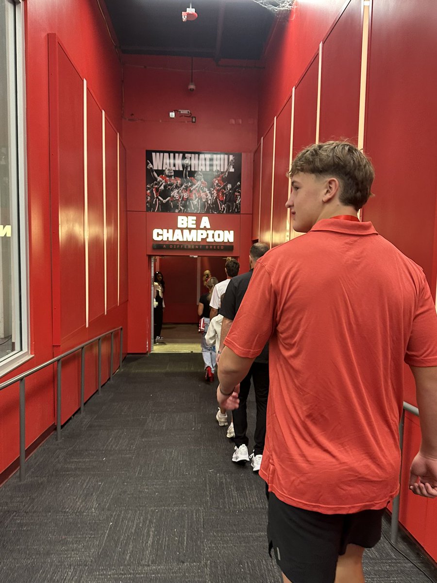 KiptynBrakebill's tweet photo. Thank you Arkansas State football for inviting me to a game day visit! I had a great time watching the game! @CoachButchJones @OliviaMcMurry @gwright856 @Coach_GMcCarley  @CoachJ_Ortiz @NickValente_FB @PrepRedzoneAR @joshmills3231 @jsbrown6 @lovesw96 https://t.co/SJY1PrtXEw
