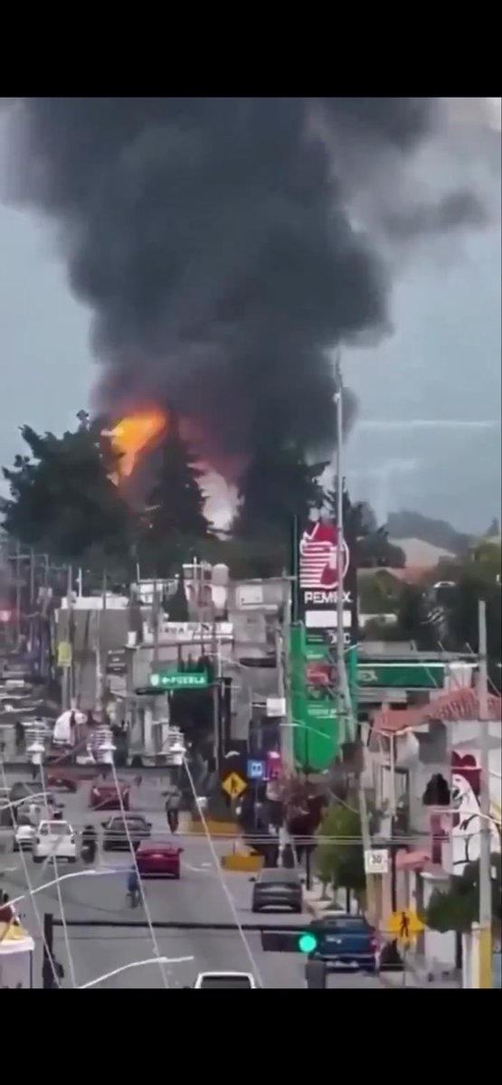 casanovastuder's tweet photo. ESTO ES MEXICO SINALOA Y TODAVÍA LA PRESIDENTE PROTEGE AL DELINCUENTE GOBERNADOR. QUE POCA MADRE SIGANME LO SIGO. https://t.co/E9iIhhuuLk