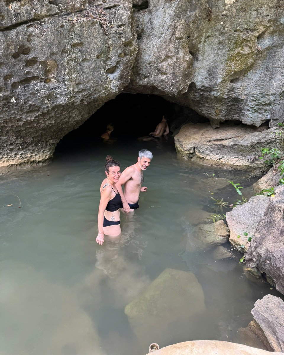 BtlDlsz's tweet photo. Would you spend your afternoon here? In Dundj Valley, near Tam Coc, an underground freshwater pool awaits beyond a cave and hidden valley. Swim, read, relax, and slow down among limestone mountains. https://t.co/cRr2YlHdsg