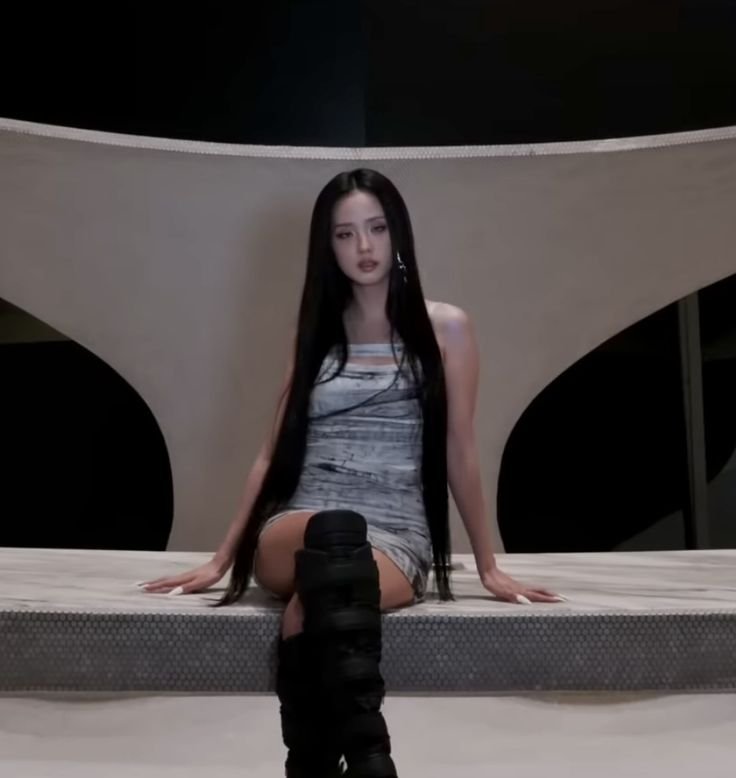 danterous1997's tweet photo. This jisoo was insane, hands down the best look ever. https://t.co/JhVzJNQp70