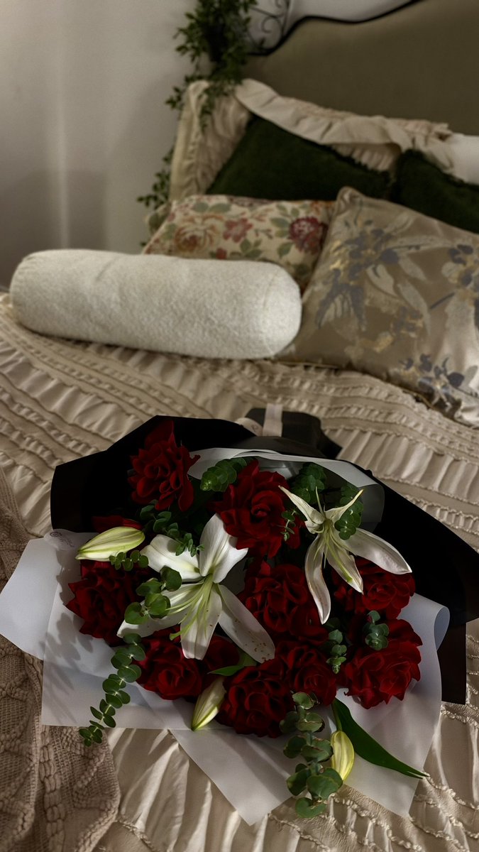 Swan0_7's tweet photo. 🥀🥀 https://t.co/MjUevnPTXO