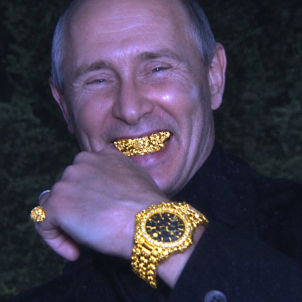 aleksthgrt's tweet photo. After making a lucrative diesel deal with the US, the Kremlin.🇷🇺🤑 https://t.co/VEJ80v6qHV