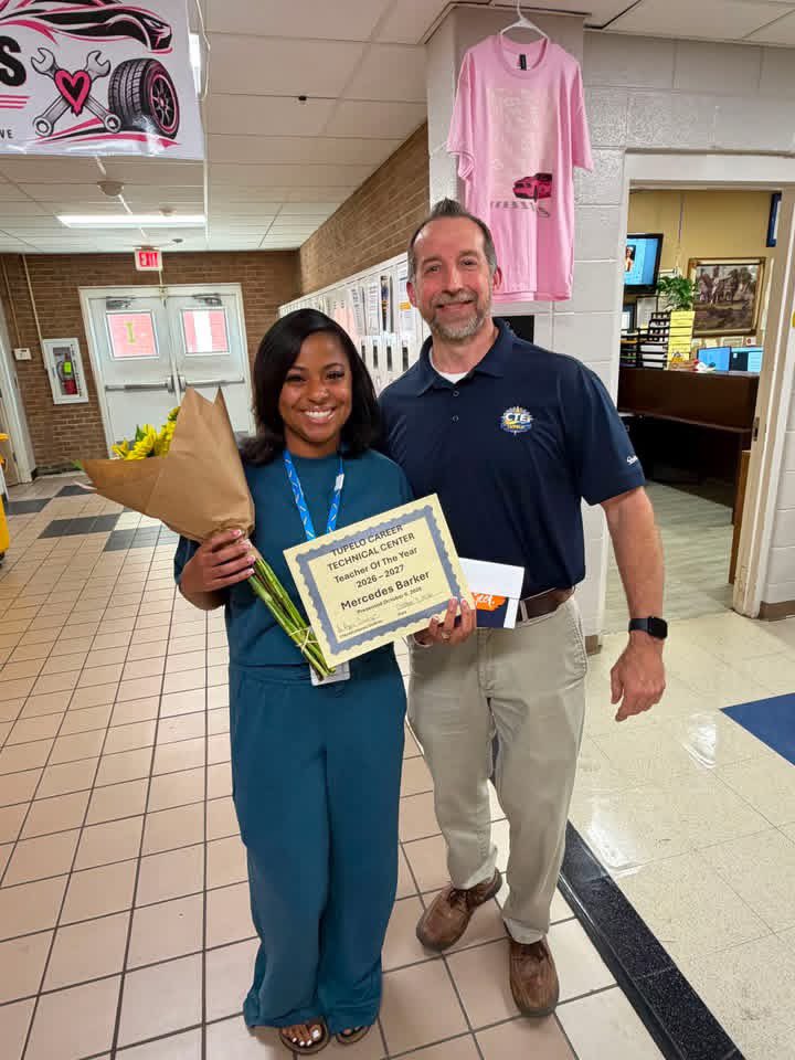 CareerTech_TPSD's tweet photo. CONGRATULATIONS TEACHER OF THE YEARโฆ.Mrs.Mercedes Barker!๐๐๐
Your dedication, passion, and commitment to students does not go unnoticed. Thank you for the difference you make every day and for being such a valuable part of our TCTC family! #TCTC #TeacherOfTheYear #YouRock https://t.co/paJDmNmXLT