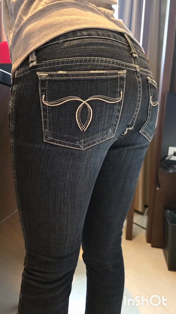 TYiLyNeIQrayr50's tweet photo. moussy ヴィンテージ❤️
ピチピチローライズ最高 https://t.co/YCR2oMURPc
