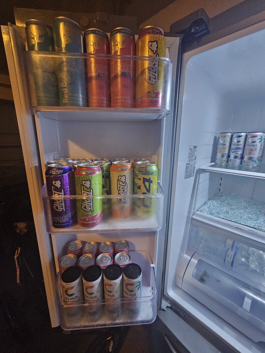 BigKevPlays's tweet photo. Hurricane snacks 😊 https://t.co/TLqphXYgTm
