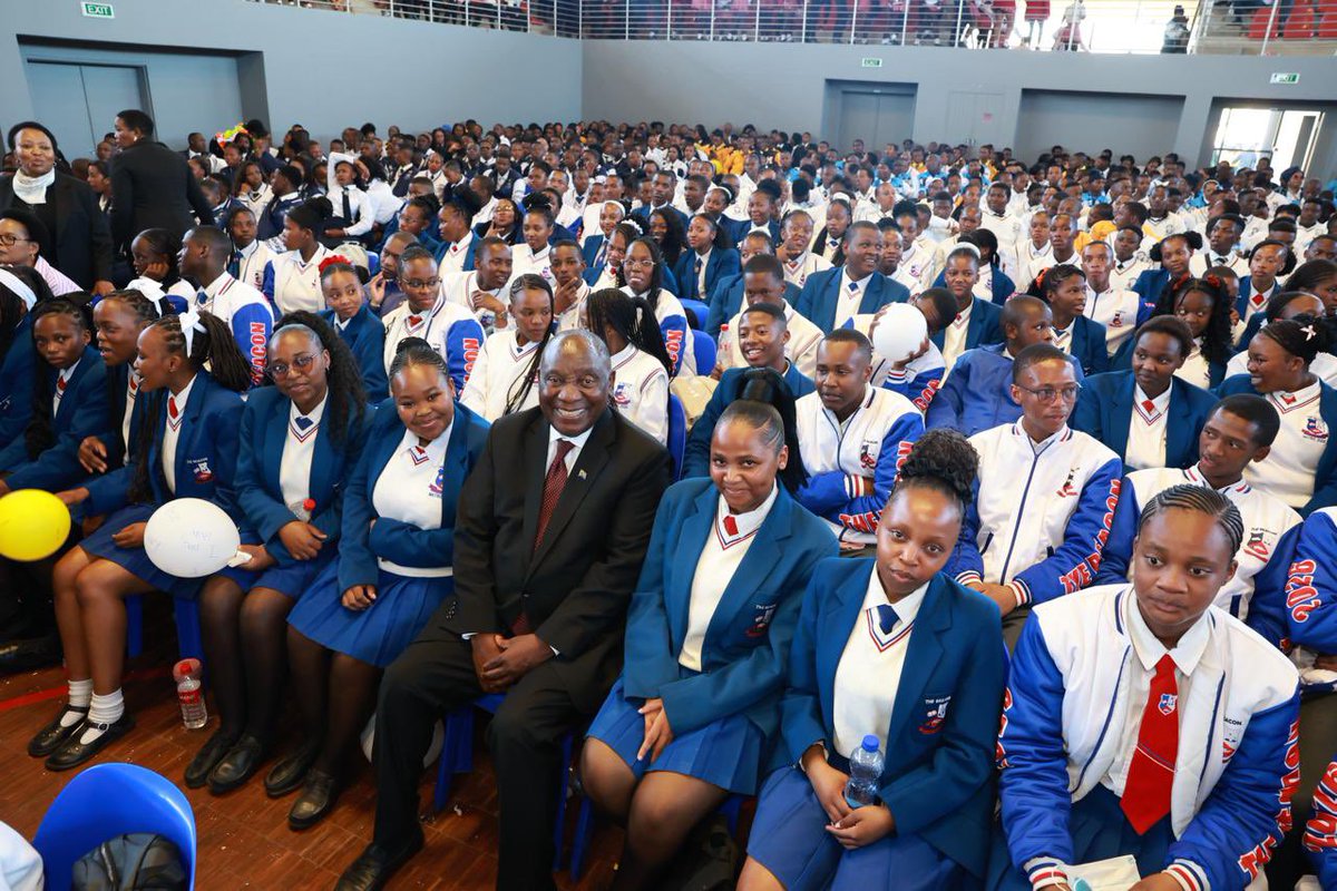 PresidencyZA's tweet photo. The ceremony reinforces learners’ commitment to academic honesty, accountability and the rules governing the matric examinations as they prepare for this important milestone in their lives. https://t.co/wZDacYKz5m