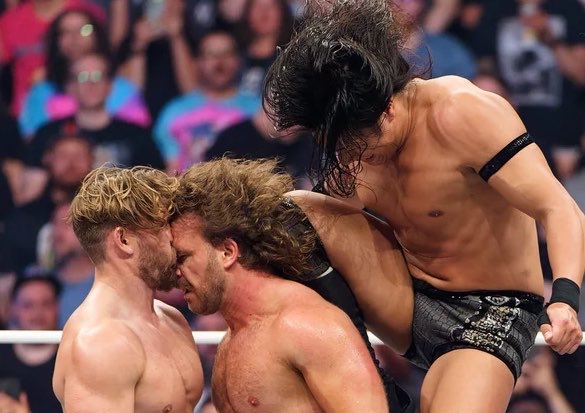 Ace109610's tweet photo. AEW pictures that go really hard https://t.co/skiG2VGQ2r