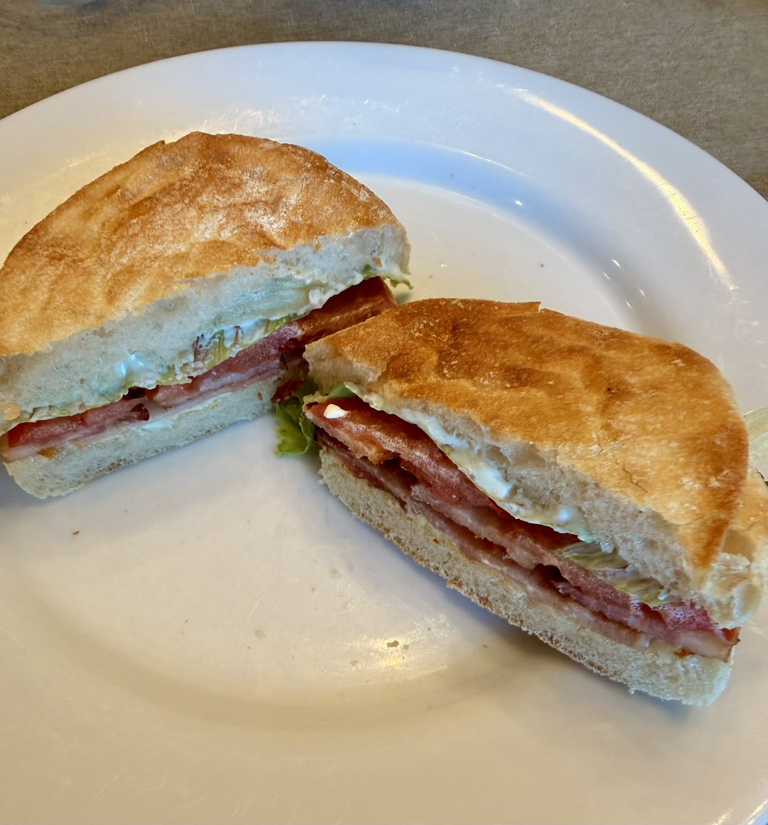 RosannaTenuta's tweet photo. Mess free bacon for blt night 😋 https://t.co/V5V9J2h7VL