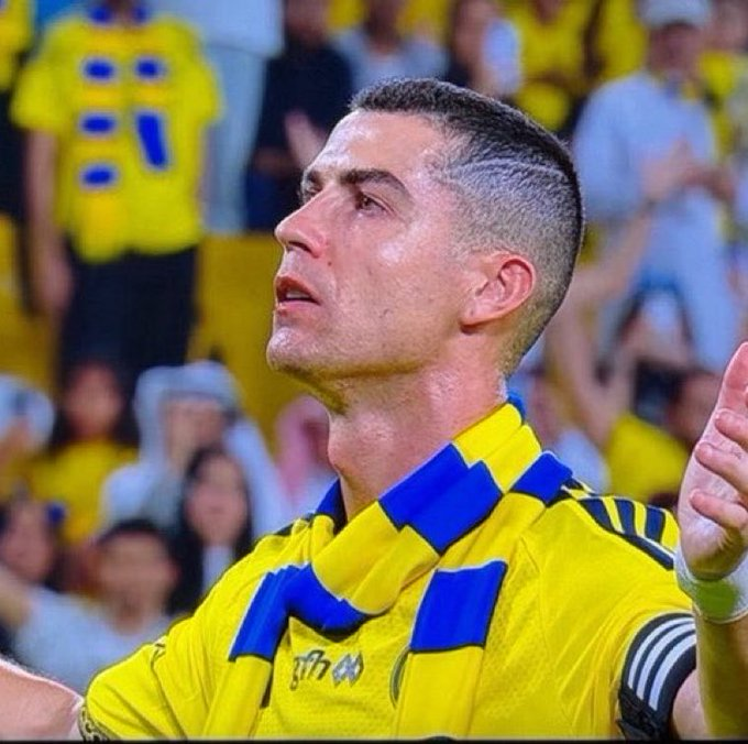 ShuffleFC's tweet photo. 🚨 Cristiano Ronaldo was in tears after the match. ❤️🥺 https://t.co/ArPAupxZZy