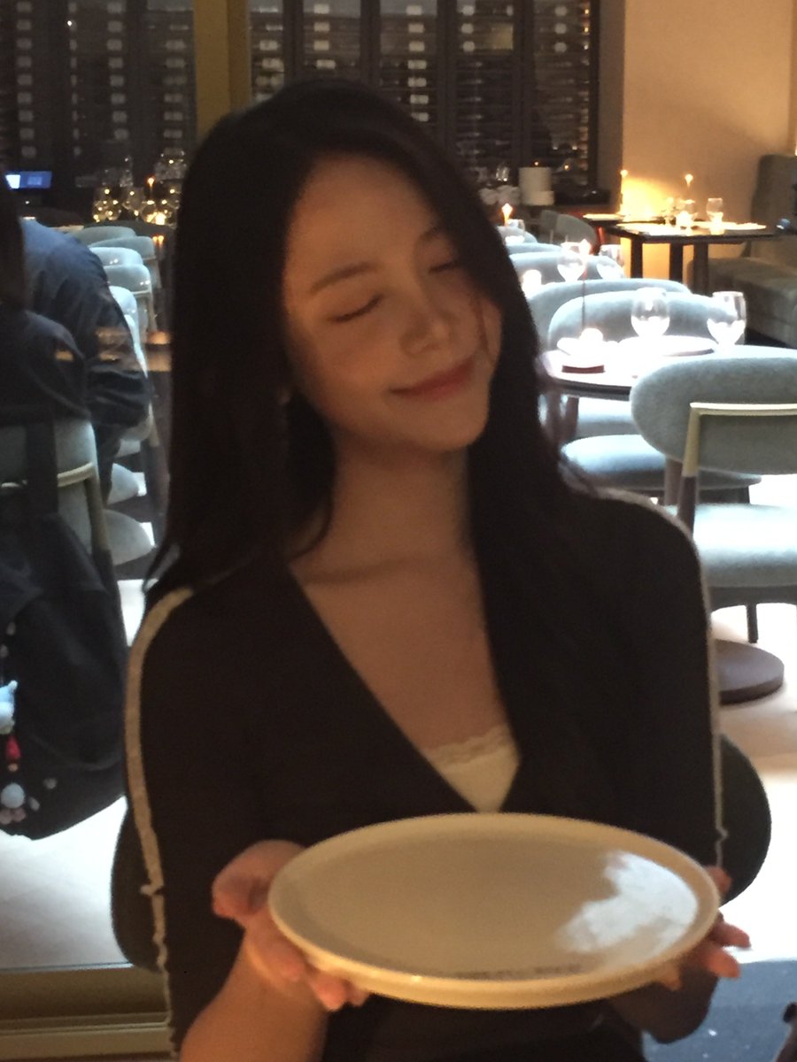 H2H_CRMN's tweet photo. dinner with me♡ https://t.co/HNCxG6yZr9