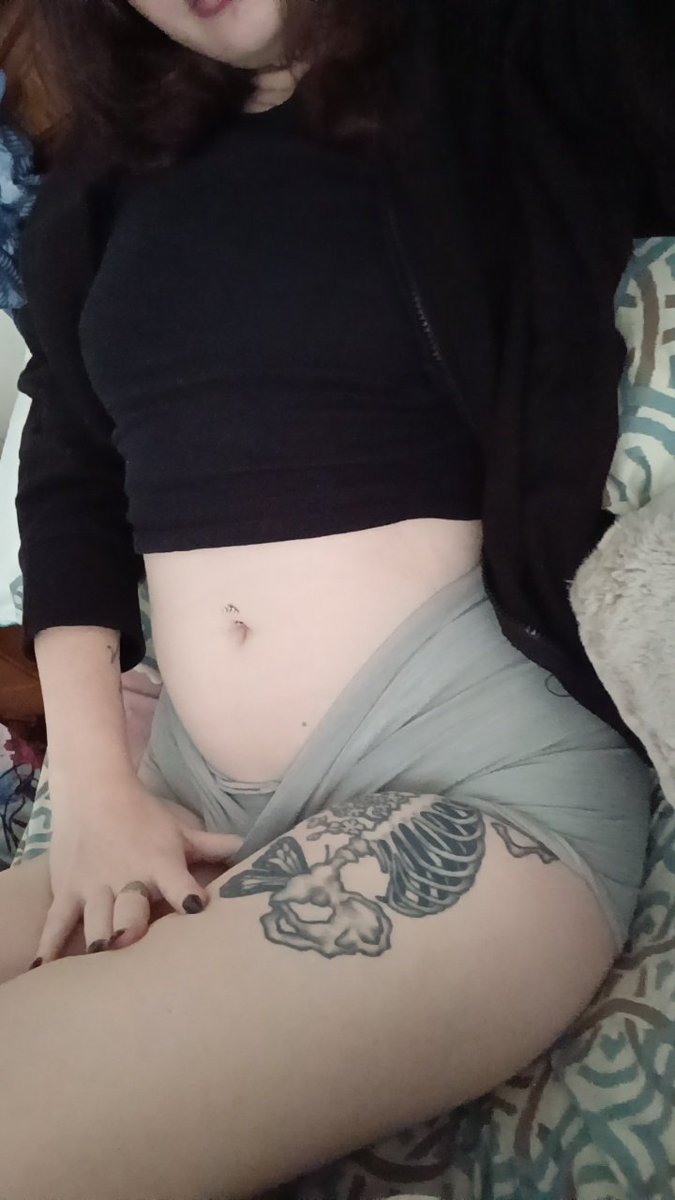 Mimmkyushole's tweet photo. want someone to grope me so badly rn, make me feel gross and used from the way you toy with my body 

#nsfwtwt #nsfw #ddlg #cnc #freeuse #pawg #mdni #taboo https://t.co/fT6k3VwZVw