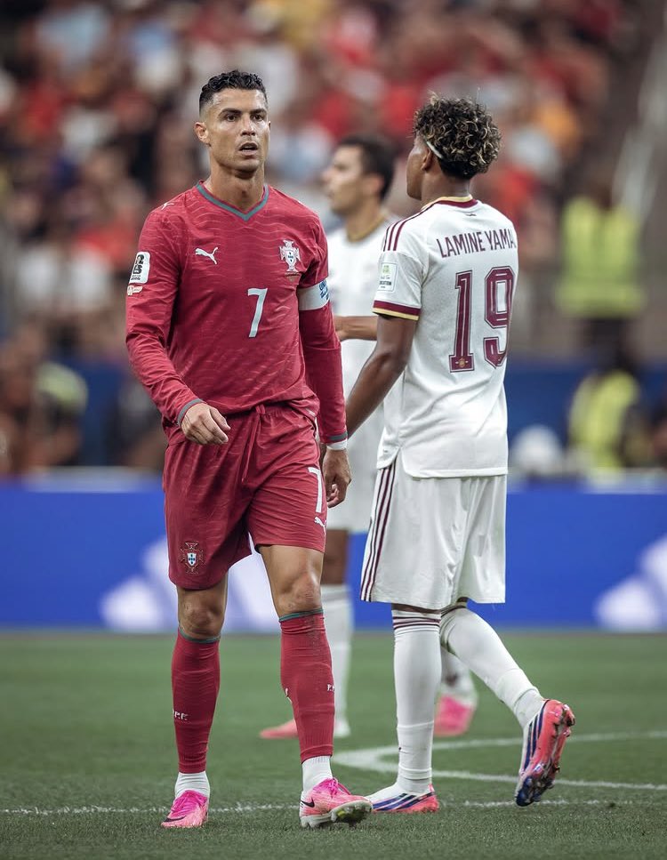 ultimo10podcast's tweet photo. Assim voce…
#elultimo10 #venfutbol #cristianoronaldo #portugal https://t.co/833ECpANrF