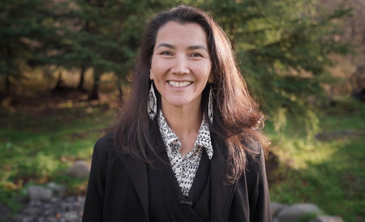 OpenSourceZone's tweet photo. Alaska Landmine: Mary Peltola used the “n-word” multiple times in 2024, Per former staffers

According to a former staffer, Wesley pressured the Peltola campaign to buy several tables for an event, but they remained mostly empty. According to the staffer, Peltola called him a scammer and said, “I can’t believe that n****r”.