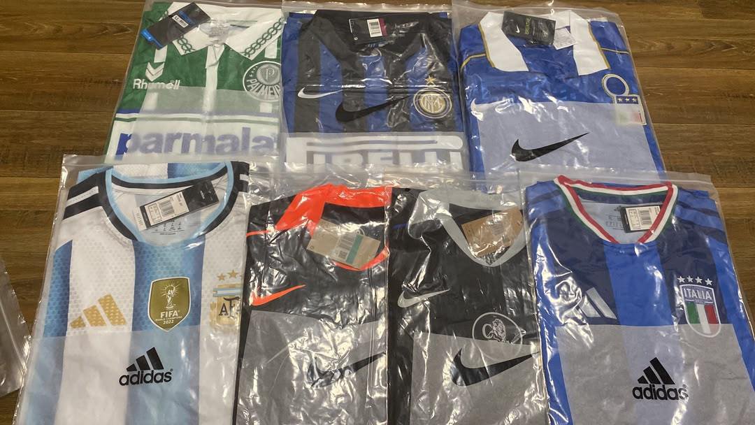Lilyfornecer's tweet photo. ⚽ VISTA AS CORES DO SEU TIME! ⚽

🇨🇳 Camisas tailandesas premium por apenas US$ 9!

🔥 Qualidade surpreendente
📦 Envio pela Remessa Conforme LZ
💯 Excelente custo-benefício

🚨 Garanta a sua antes que acabe!

🔗 Entre no grupo:
https://t.co/EwQIsiYvcl https://t.co/gjf7tBekZK