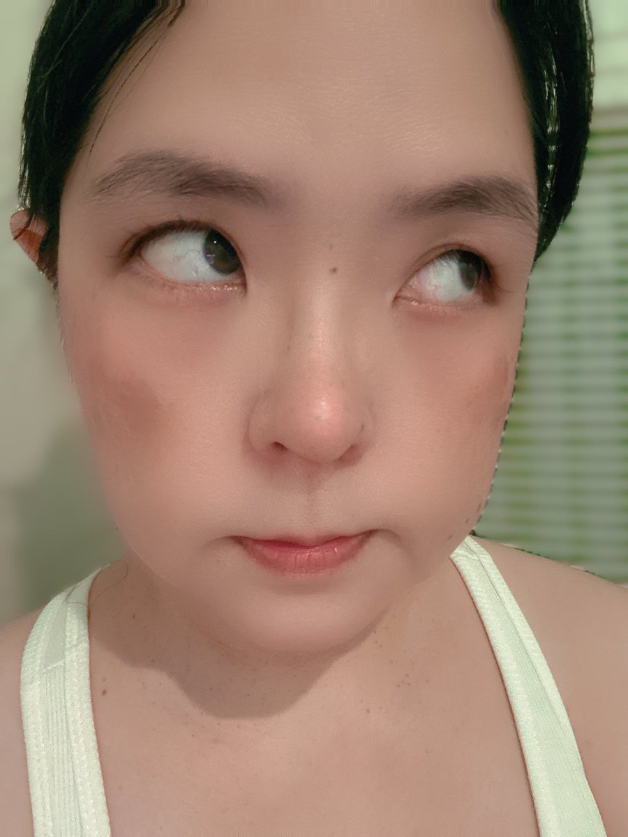 Spy6ds's tweet photo. 是說⋯ 
沒有JK的顏值、身材、財力的話
真的不用來騷擾 🙄🙄🙄 https://t.co/e7M6oxwp6j