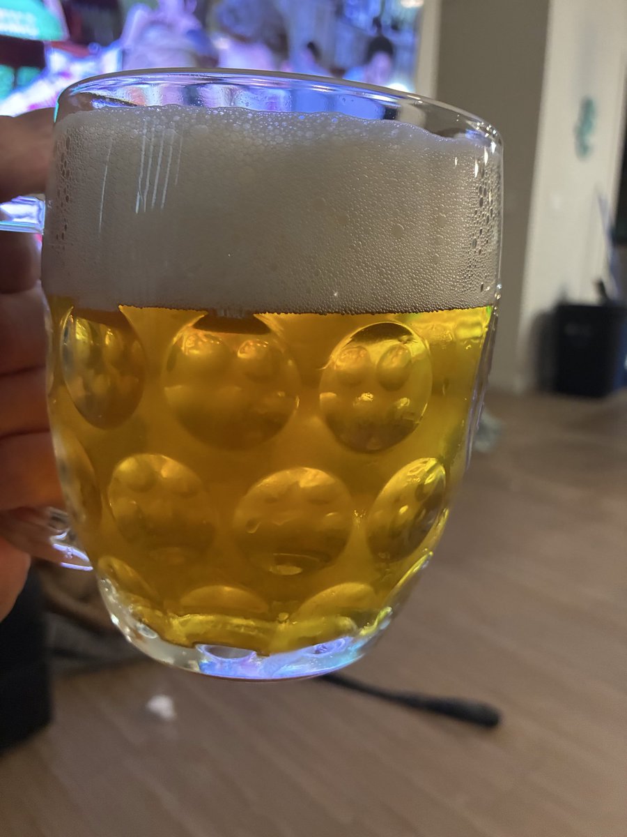 MikeSlomba's tweet photo. My First Jack's Abby Beer is Quite Impressive💥🫈🍻Munich Festbier Lager is Delicious 😋 Bready, Malty, Beautiful Malt Sweetness with just the right kiss of Hops in the Finish💥🫈🍻🍻 https://t.co/owfUdFjjFc