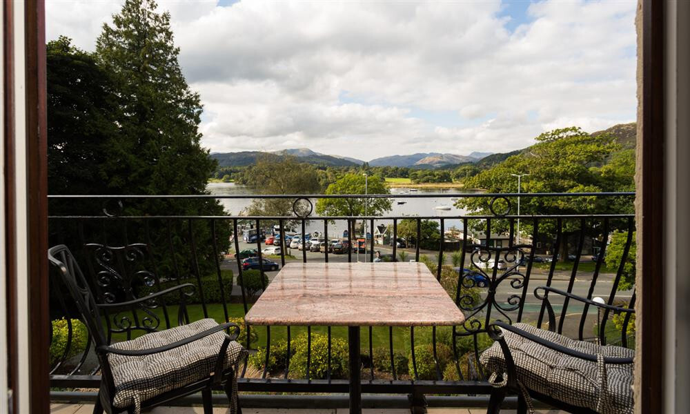 scateringcouk's tweet photo. Pure Grace, a 2-bed retreat in Ambleside sleeping up to 4 people.
📍 Ambleside, Cumbria
https://t.co/6rn81ewPT3
#Ambleside #Cumbria #HolidayCottage #SelfCatering https://t.co/YdIozSJkcC