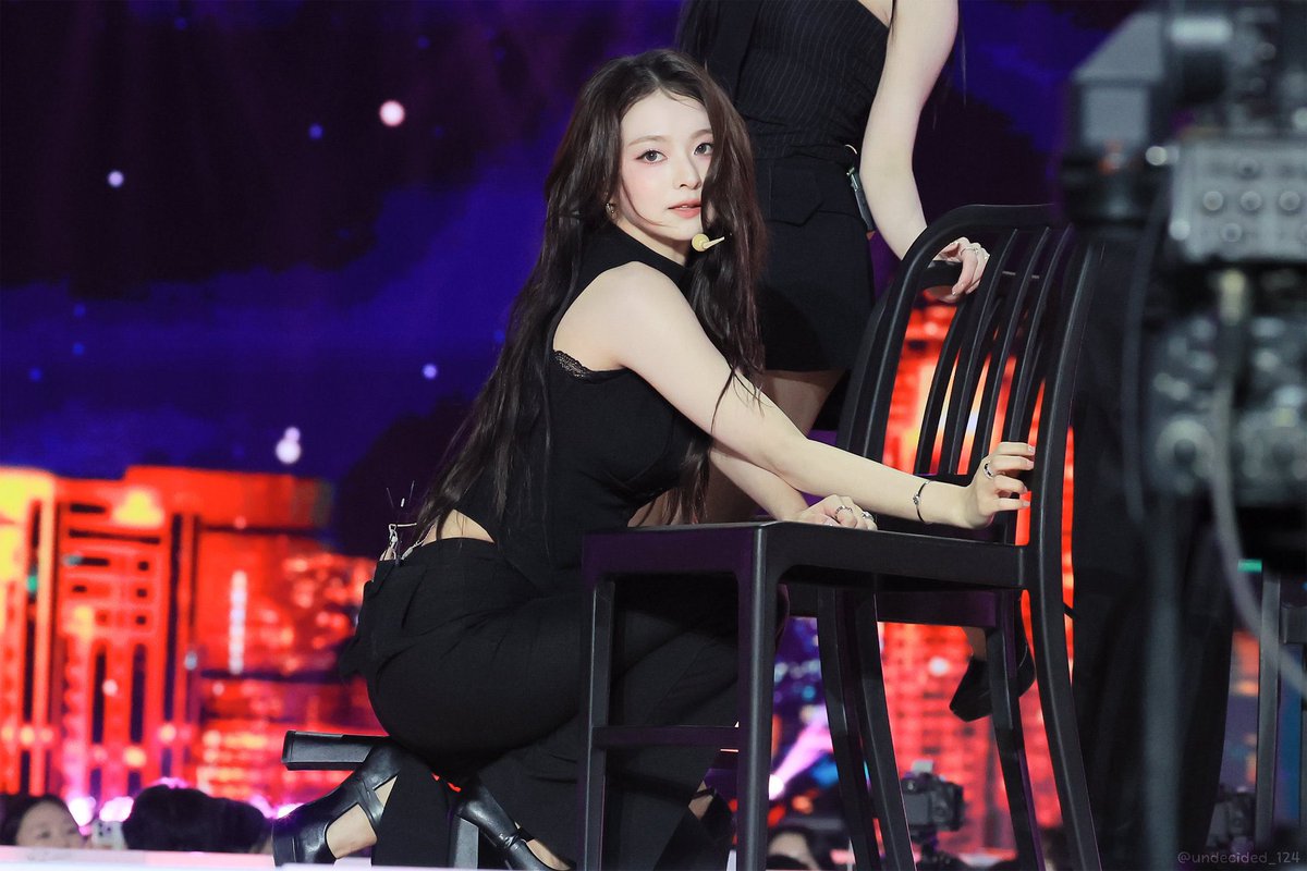 iced0ubleshot's tweet photo. 이나경 인외미가 말도안됨 https://t.co/SlegG6puJI