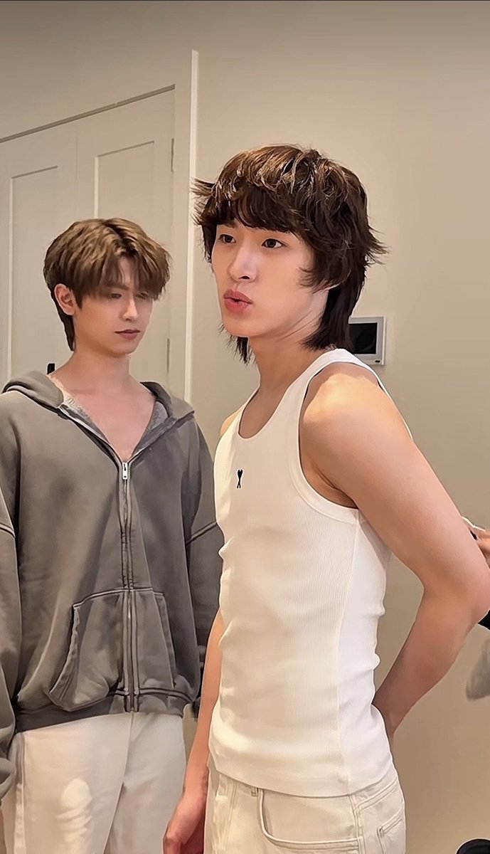 fern_kna's tweet photo. เขาใจอันวาร์ทุกอย่างงงงง🫠

ขนมปังขาวอะเนอะ🍞🥴

#เขาชื่ออันวาร์ #UnknownLoverSeries 
#เขาชื่ออันวาร์series #thomaskong #โทมัสก้อง https://t.co/NKfunxGwjs