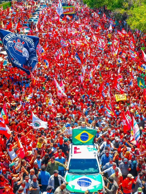 Anjogalactico's tweet photo. @AndreJanonesMG Vê se fala pro povo baixar o E-titulo e verificar local de votação antes do dia 25. https://t.co/zCUBnFjqac