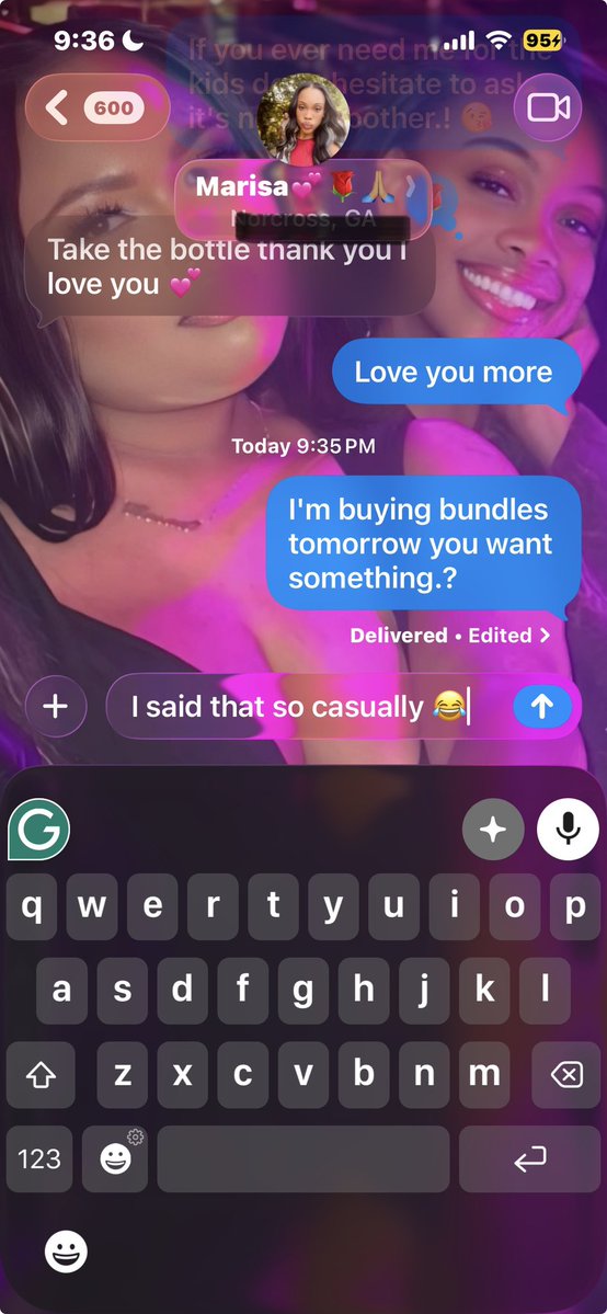 RealTalkRosaa's tweet photo. &amp;&amp; this is how we literally talk to each other lol don't let us be at the grocery store or see something on sale https://t.co/atvXZzRzc2