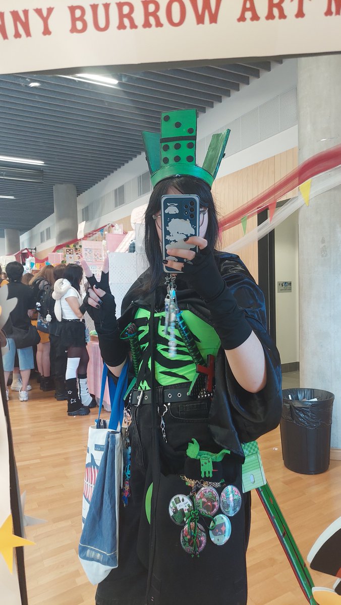 3B_Doppelganger's tweet photo. Barely any Roblox merch as expected :((( but i'm still having fun https://t.co/4jl88YUy0L