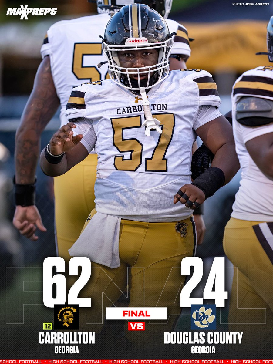MaxPreps's tweet photo. Douglas County (GA) kept it close at the half, but No. 12 Carrollton (GA) blew the doors off in the second half to steamroll the Tigers. 😱 https://t.co/sxPvSahIEB