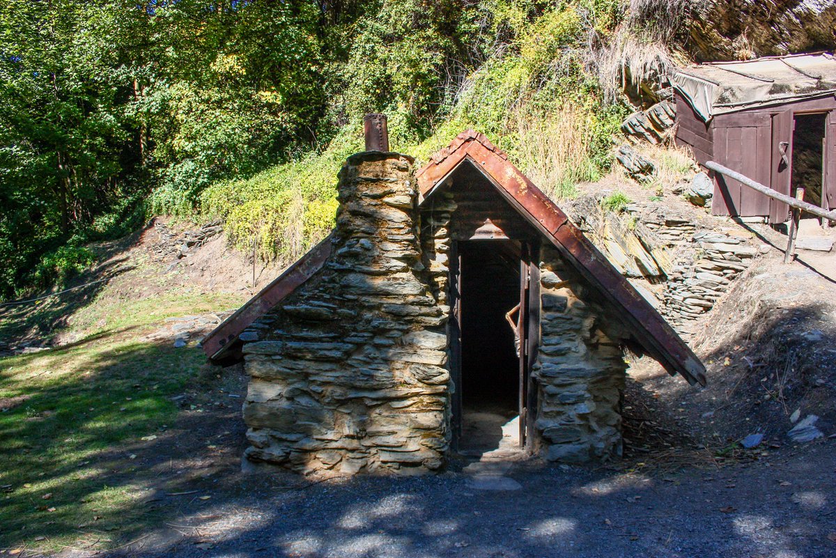 mettecordius's tweet photo. Explore Arrowtown’s Chinese Settlement on Bush Creek, home to restored huts and Ah Lum’s Store. Step inside and discover the harsh realities faced by Chinese gold miners in 19th-century Otago. https://t.co/TNXOpC8qlc