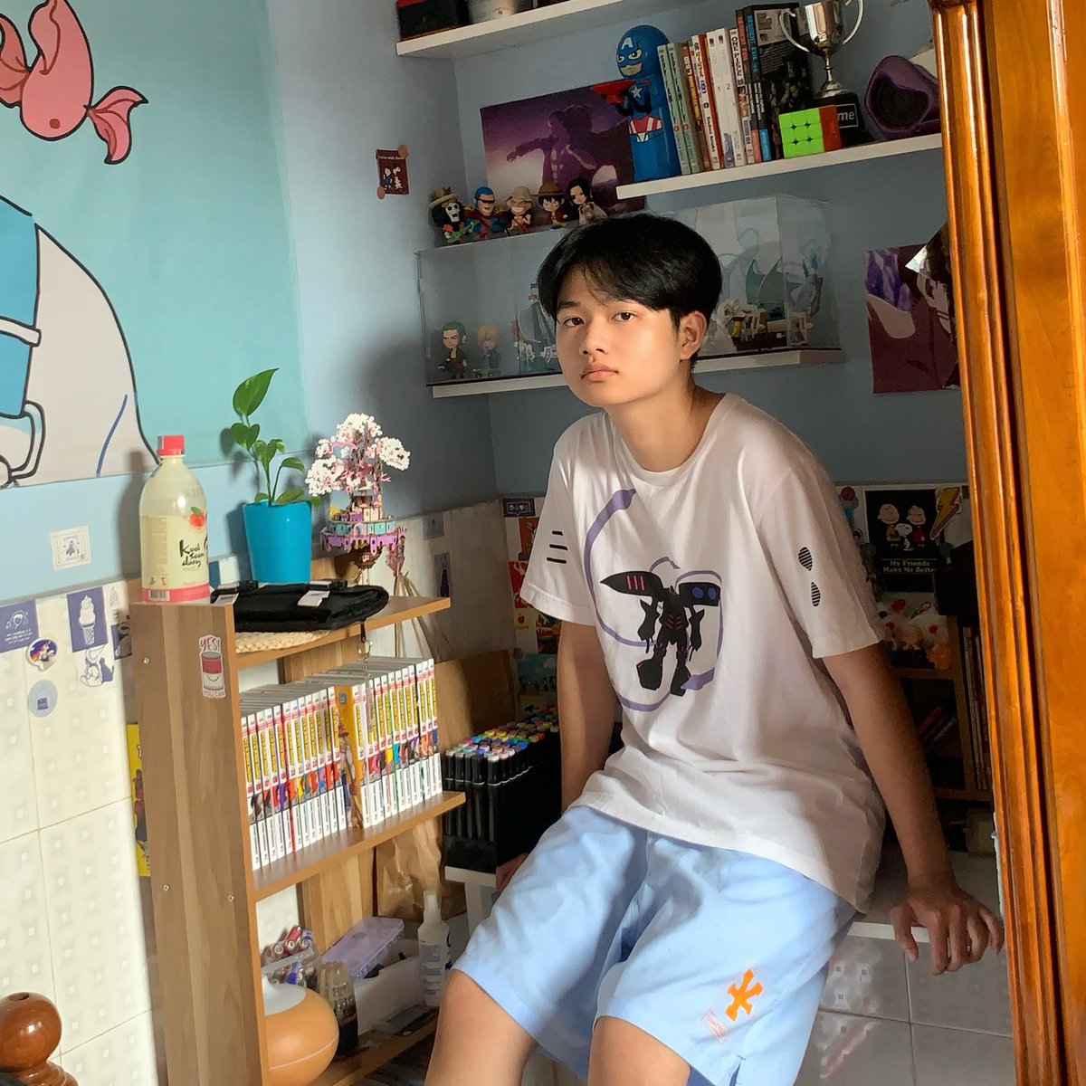 PJones85's tweet photo. Lúc còn mười bảy tuổi. https://t.co/pfmBZZtkOG