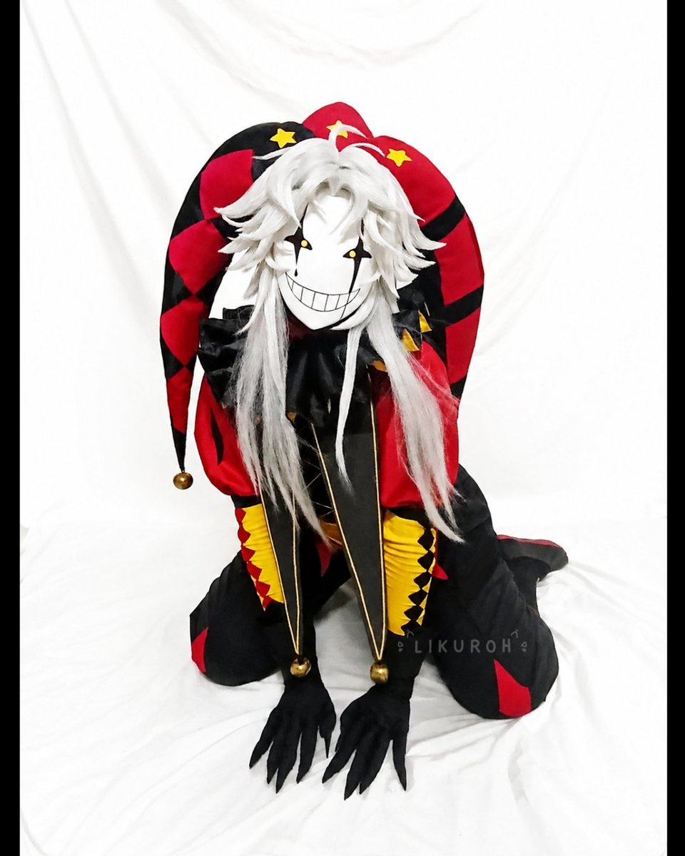 Likuroh's tweet photo. "Why?? Hah..."

#thefreakcircus #pierrottfc #tfc #thefreakcircuspierrot #tfcpierrot #cosplay https://t.co/VX1Yb1Mwp3