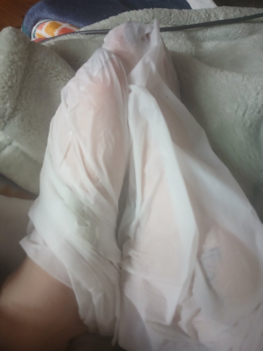 GODDESSLILdv's tweet photo. Self care for the girlies so my slaves can drool over my perfect feet come and pay me  
#GoddessBody #goddess #footgoddess #footcare #walkingwallet #payme https://t.co/LpKu0Sqzjf