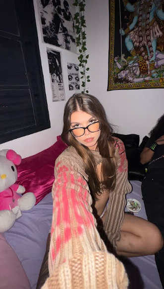 melmartinsof's tweet photo. Sextou e eu tô carente...Quem vem animar minha noite? 💖🙈 https://t.co/LanPeRjqjF