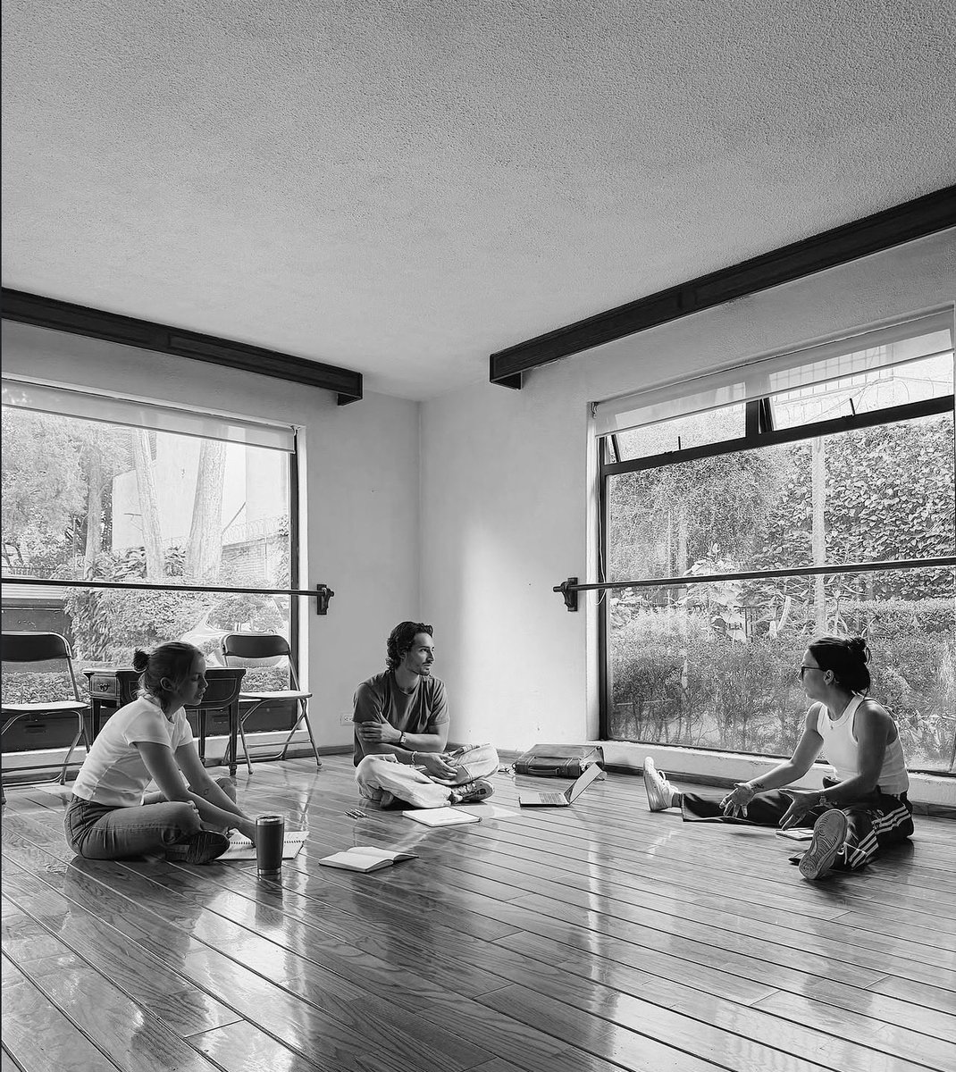 starmilioo's tweet photo. 📲| #Emilio Via Collab IG Post @/emilio.marcos, Ana.Valeria.Becerril & SieteVecesAdios. (1/2)
“Llevamos 7 ensayos…💜@sietevecesadios”
🎵: Siete Veces Adiós • Un idea fatal (ft. esván)
📍: Teatro Ramiro Jiménez
261008
{@halcon_emilio} #EmilioOsorio #EmilioMarcos https://t.co/tlxIhm2D0R