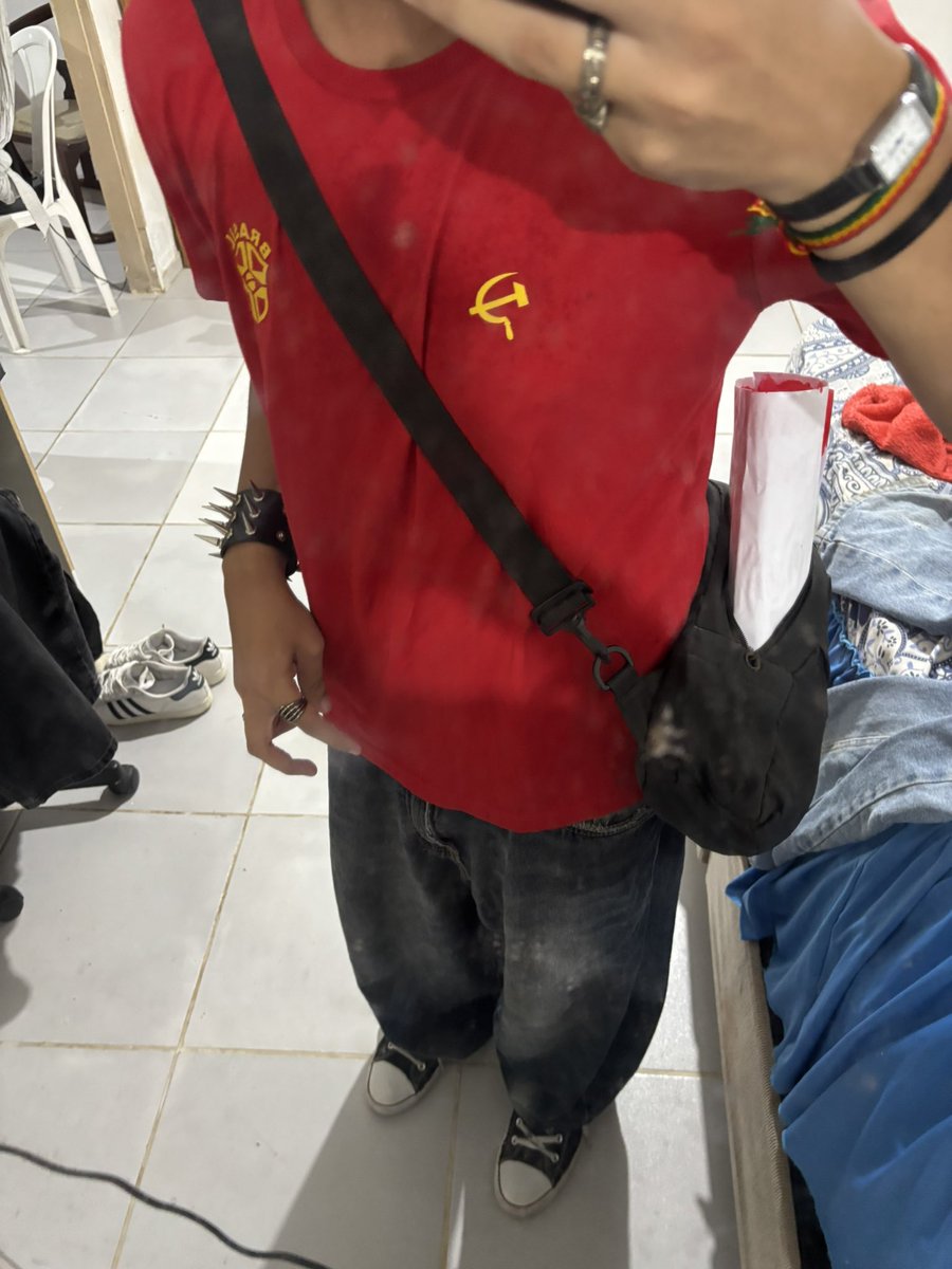 damnznoe's tweet photo. eu sou a salvaçao da minha familia https://t.co/otVJpvtuRZ