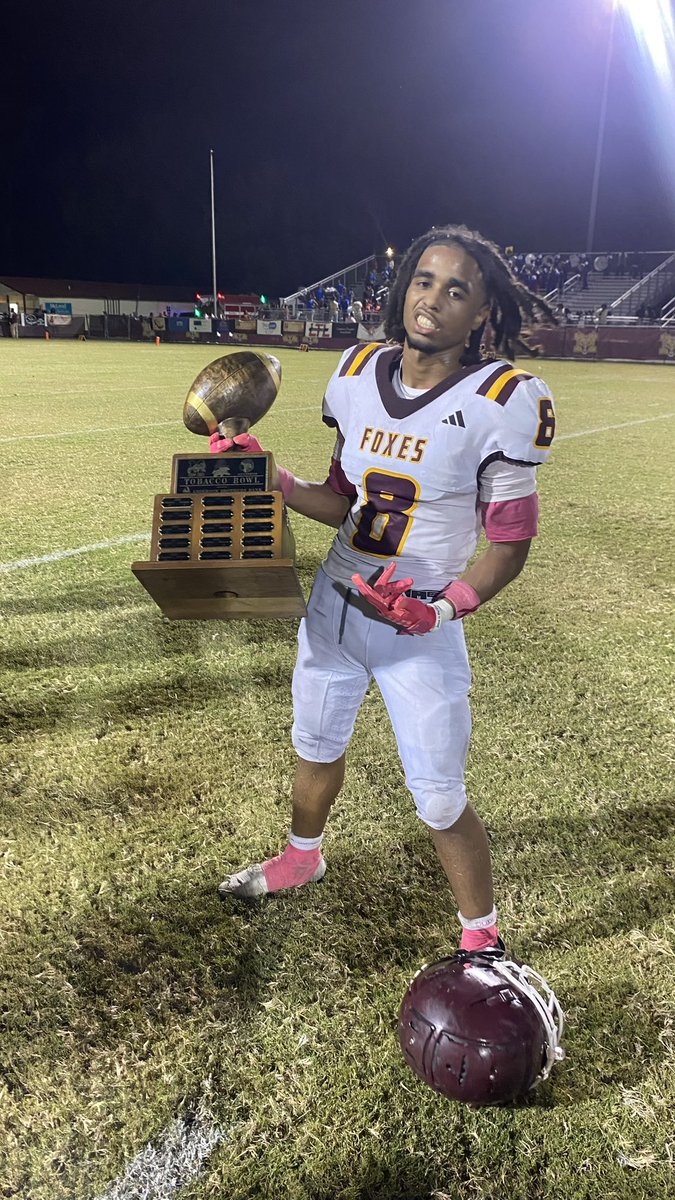 thekalebDmoore's tweet photo. i give AGTG for all the blessings he gave me 🙏🧎🏽‍♂️‍➡️ https://t.co/cJNtnn8txe