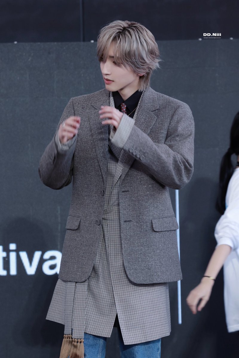 Doooooubao's tweet photo. 𝗜𝘀 𝗵𝗲 𝗮 𝗴𝗼𝗼𝗱 𝗯𝗼𝘆?

#道枝駿佑 #미치에다슌스케 
#부산국제영화제 #michieda
#みちえだ https://t.co/HO8iyJoXHE