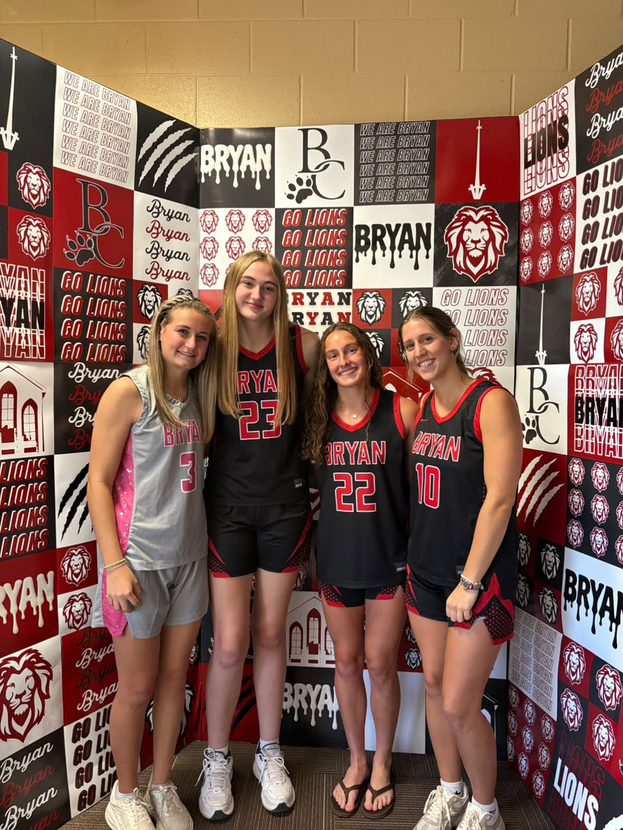 JennaLatham_'s tweet photo. Had a great visit at Bryan College! Thank you to Coach Kass for the amazing hospitality. Loved getting to watch practice and meet the girls. Super excited for the future!🦁❤️🖤 #GoLions #CHRISTABOVEALL @kassgaylor https://t.co/8ojhN0E9C3