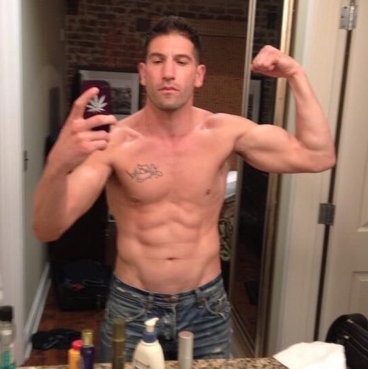 frankiscastle's tweet photo. biblically accurate dad’s best friend!frank castle from the tiktok povs #tome https://t.co/ls1yIiuuHz