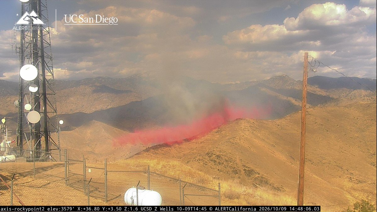 DanielFireTruck's tweet photo. #CyrusFire The Fire is 50-70 acres, still Moderate Rate of Spread but making good progress.

Air Tanker 01 making a Drop on the Ridge in front of the cams. https://t.co/Evk1HroaZn