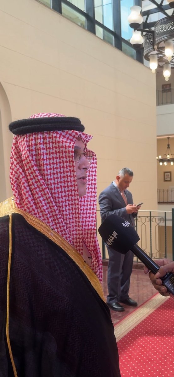 ABDULMOHSNX's tweet photo. الاسبو�� الماضي مُنحت (وسام القيادة الوطنية الشابة)، وذلك في مقر جامعة الدول العربية بالقاهرة.

و سعدت بتسلّم (وسام التميز المجتمعي) نيابةً عن @SSSCKSA.

ووراء كل إنجاز عظيم امرأة سعودية طموحة، تؤمن بالنجاح وتسهم في صناعته. وهنا أبارك لأختي الغالية لمار آل إسحاق @Lamaralishaq رئيسة مجلس إدارة المركز، هذا الإنجاز الذي كان لدعمها وثقتها ومساندتها بالغ الأثر في تحقيقه.

تكريم أراه مسؤوليةً وحافزاً لمواصلة العمل وصناعة الفرص.

والفضل لله أولاً وآخراً، ثم لكل من آمن بهذه المسيرة وأسهم في نجاحها. 🇸🇦