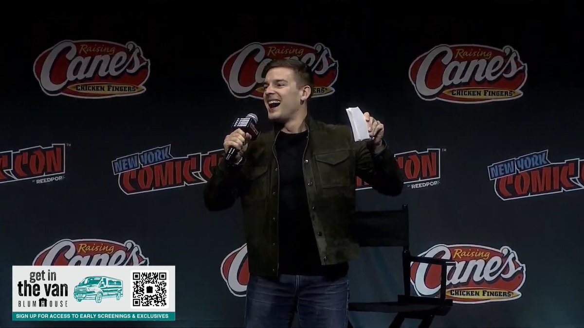 JonnyBlox's tweet photo. MatPat is on stage for BlumFest!

#fnaf #fivenightsatfreddys https://t.co/dpjGUfskYB