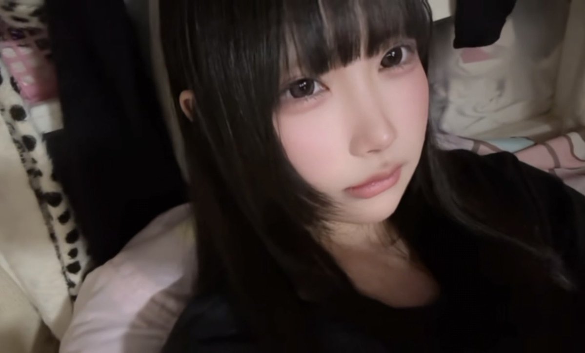 _nyai9's tweet photo. 最近の俺氏
多幸感メイクってやつ https://t.co/xeawGDny6N