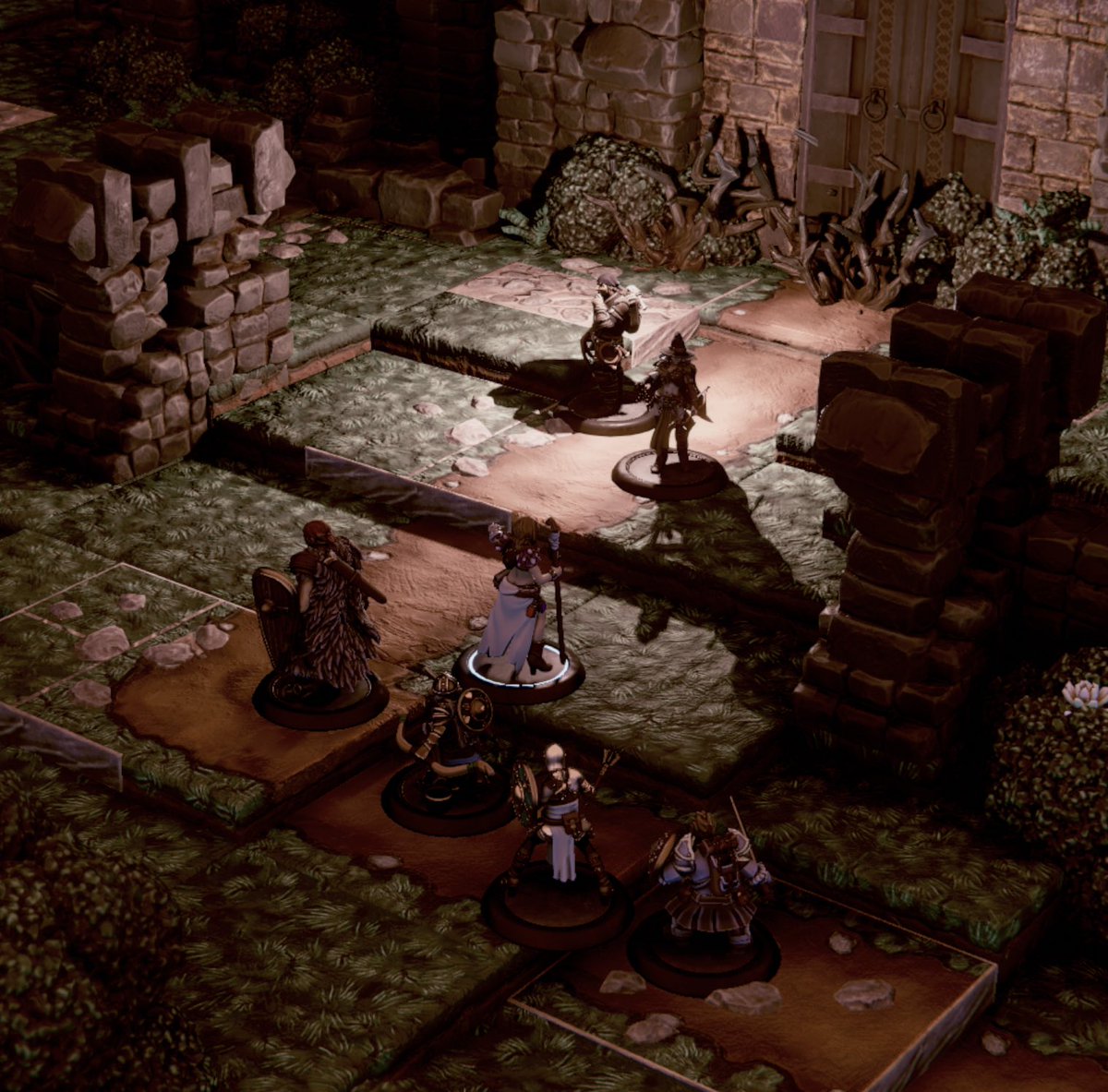 heimdal_3's tweet photo. #SoloRPG
夕刻になって廃寺院の探索を開始するパーティ。明るいうちに来ればいいものを。扉が塞がれていたため、礼拝堂の中に通じる侵入路を探す。崩落した壁の間から中に入れそうだが、そこには木片に隠されてベアトラップが仕掛けてあった。一方、塔の上からパーティを観察するヒューマノイドが1体。 https://t.co/nCtfLxOdqA
