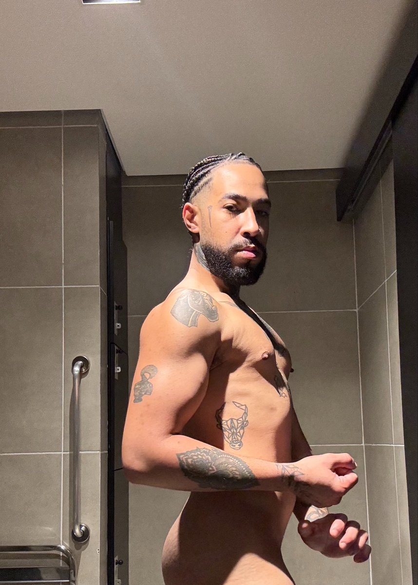 EASTBOY4i20's tweet photo. O ego não se alimenta sozinho. bom apetite! https://t.co/A3jBkQutQb